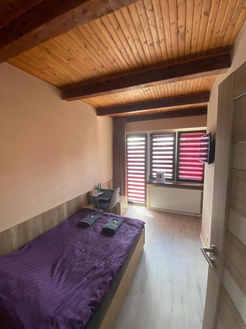 Einzelzimmer mit Balkon